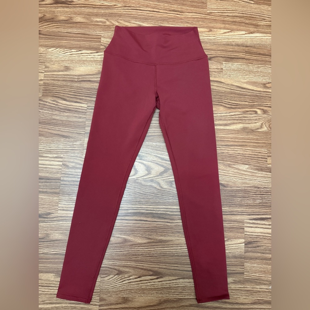 Alo Yoga AirBrush leggings Dark Cranberry Color NWOT - Picture 9 of 11